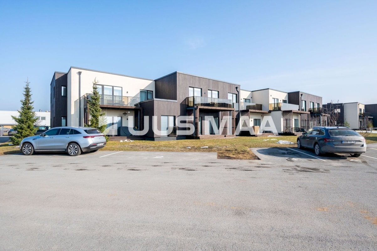 Rae vald, Peetri alevik, Sinilille tee 2/2