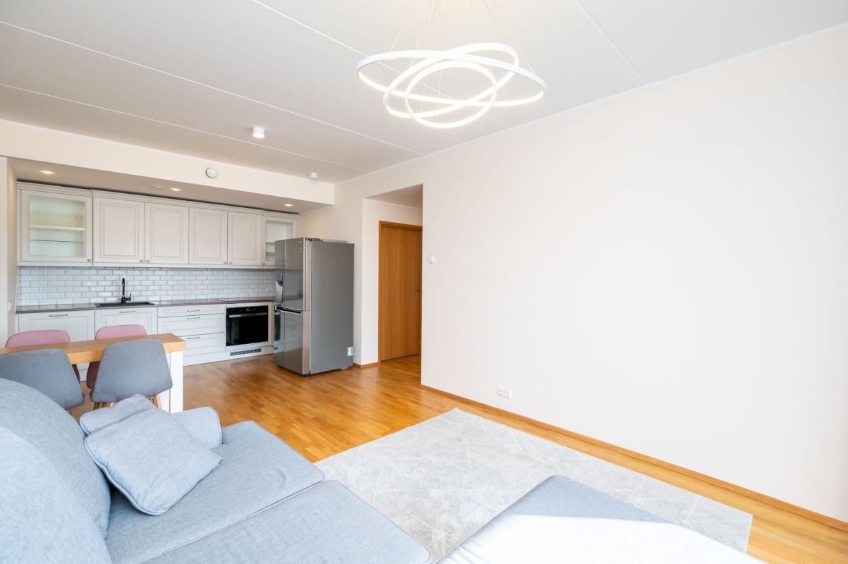 Rae vald, Peetri alevik, Sinilille tee 2/2