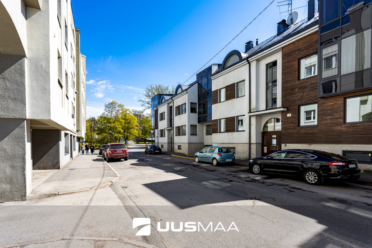 Tallinn, Kesklinna linnaosa, Kadriorg, Koidula 28