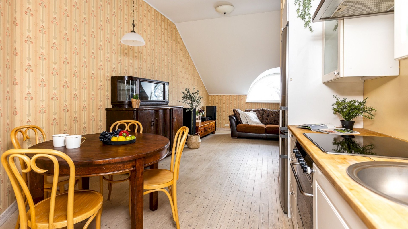 Tallinn, Kesklinna linnaosa, Kadriorg, Koidula 28