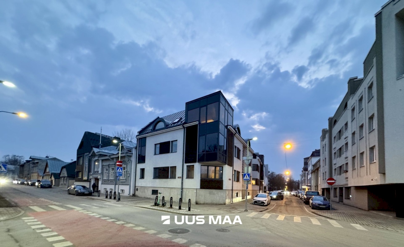 Tallinn, Kesklinna linnaosa, Kadriorg, Koidula 28