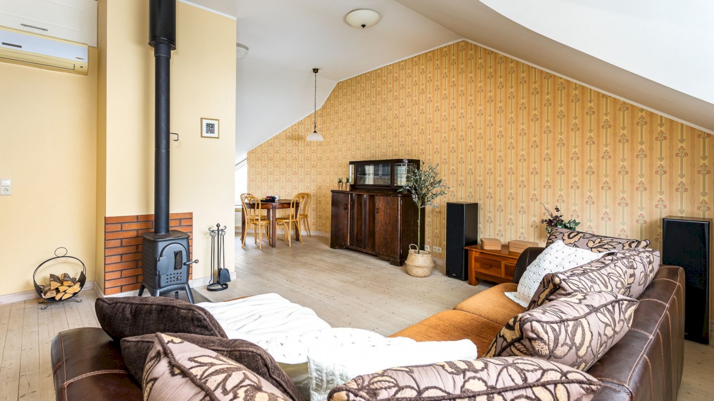 Tallinn, Kesklinna linnaosa, Kadriorg, Koidula 28