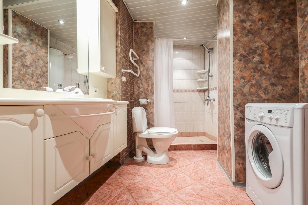 Tallinn, Kesklinna linnaosa, Kivisilla tn/Tartu mnt 6