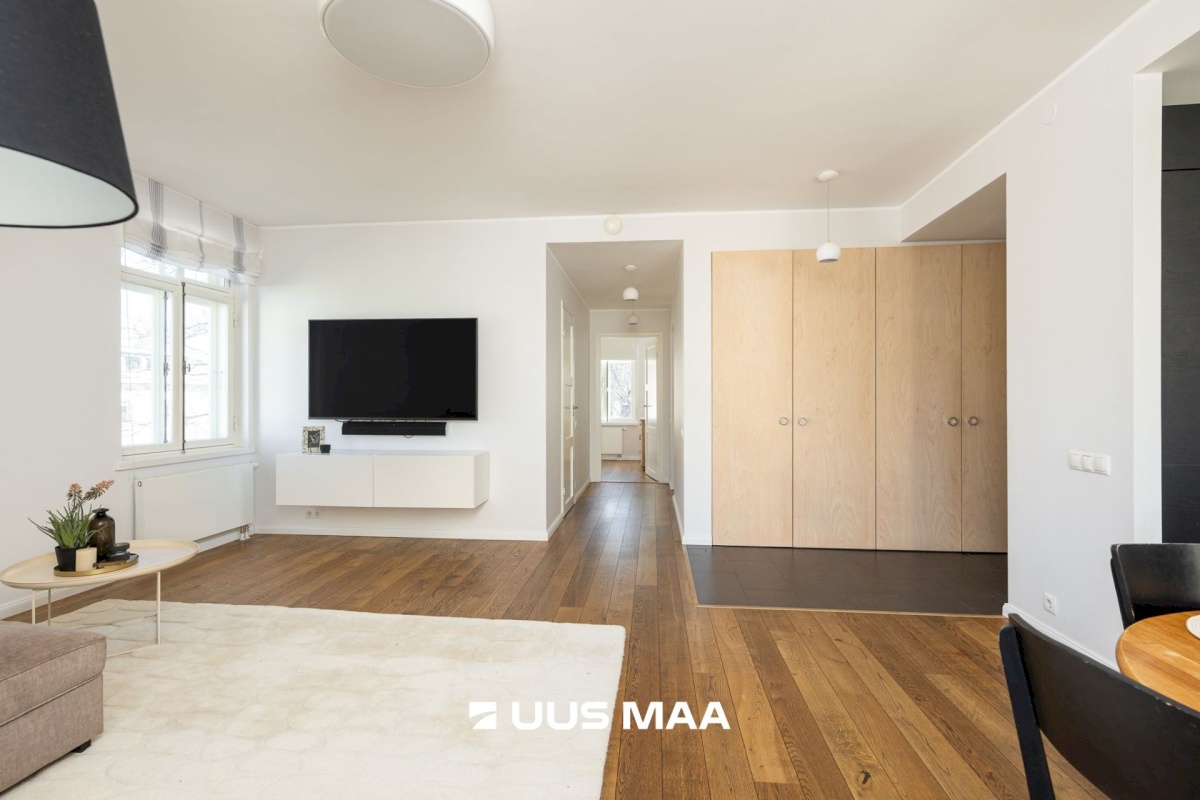 Tallinn, Kesklinna linnaosa, Kadriorg, F.J. Wiedemanni 11