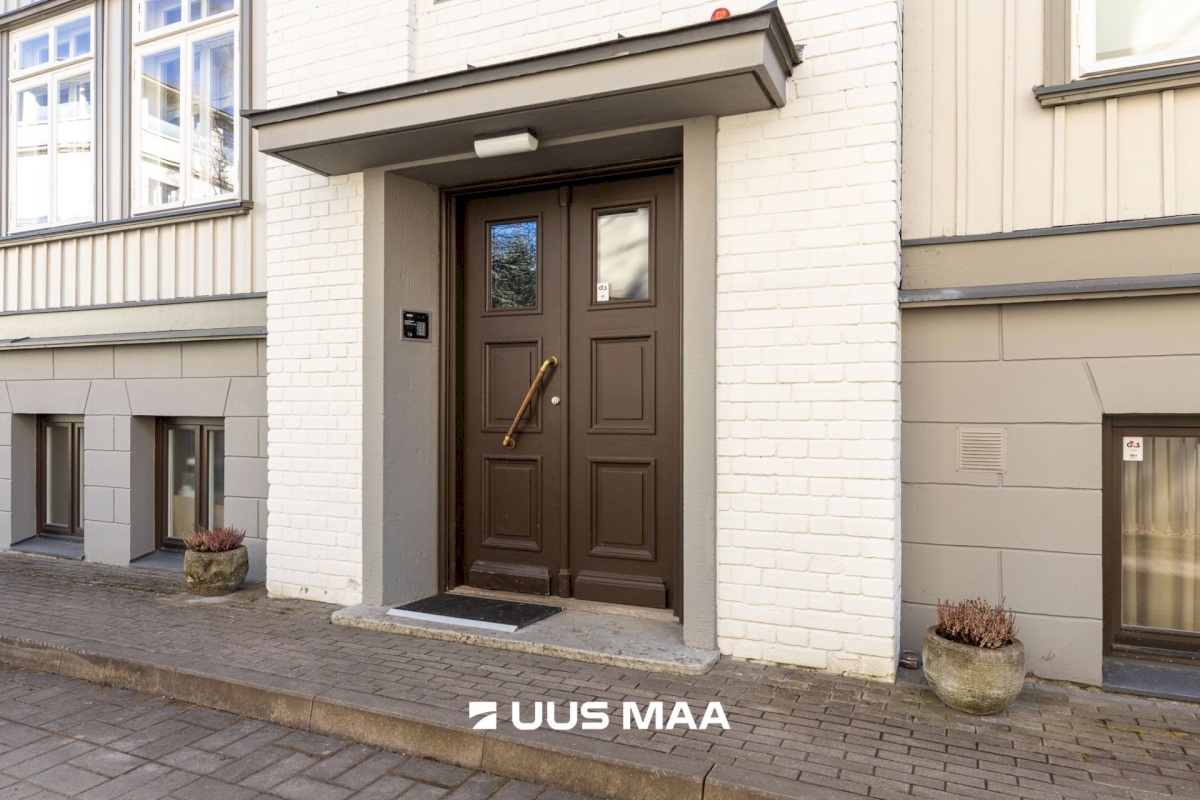 Tallinn, Kesklinna linnaosa, Kadriorg, F.J. Wiedemanni 11