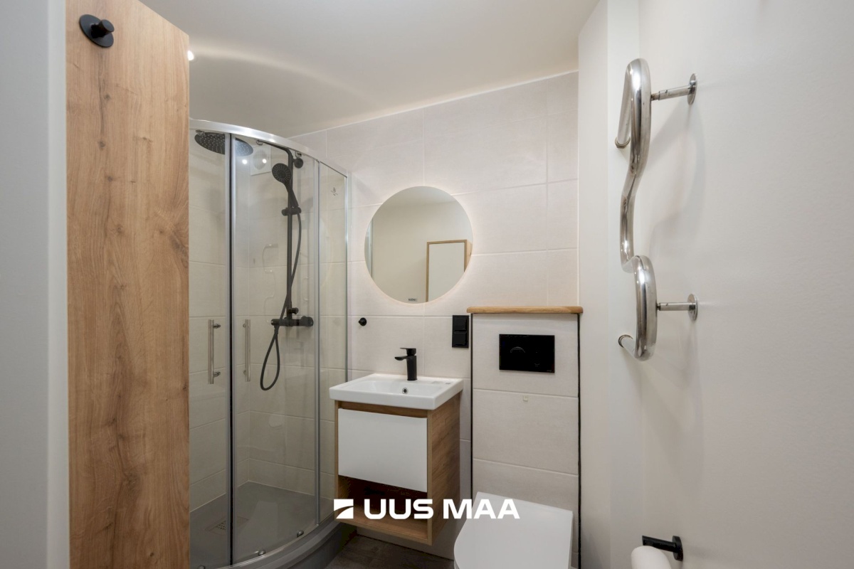 Tallinn, Mustamäe linnaosa, A.H. Tammsaare tee 73