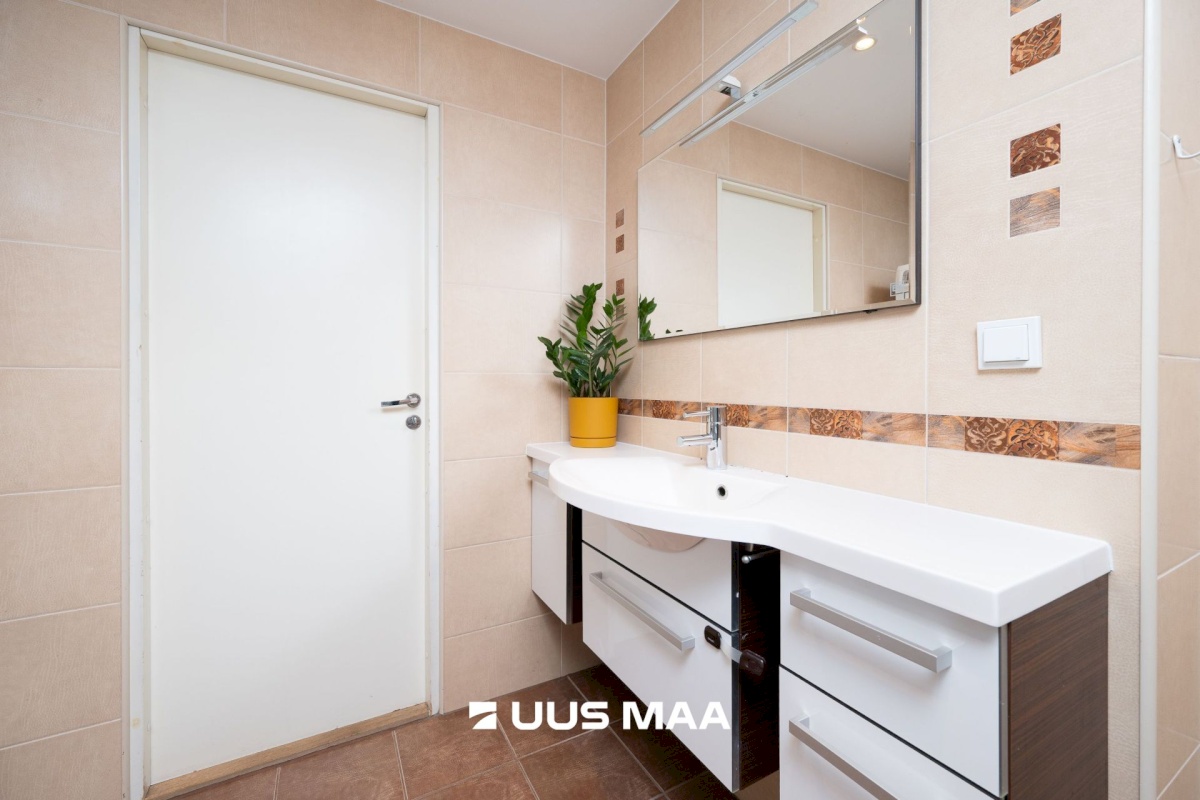 Tallinn, Kesklinna linnaosa, Tatari, Liivalaia 21