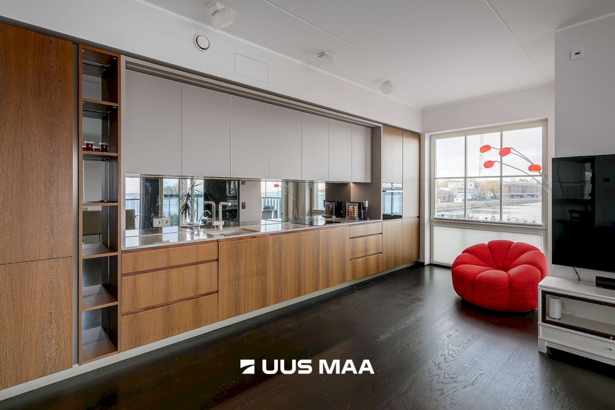 Tallinn, Põhja-Tallinna linnaosa, Kalamaja, Staapli 8