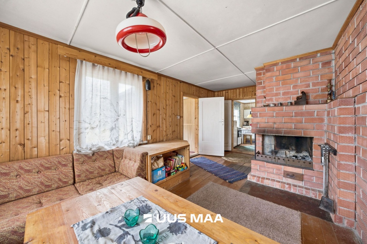 Haljala vald, Vergi küla, Ööbiku tee 10