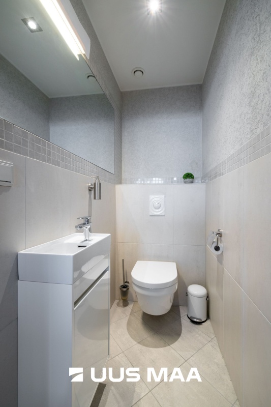 Tallinn, Kesklinna linnaosa, Tõnismäe, Tuvi 12/3