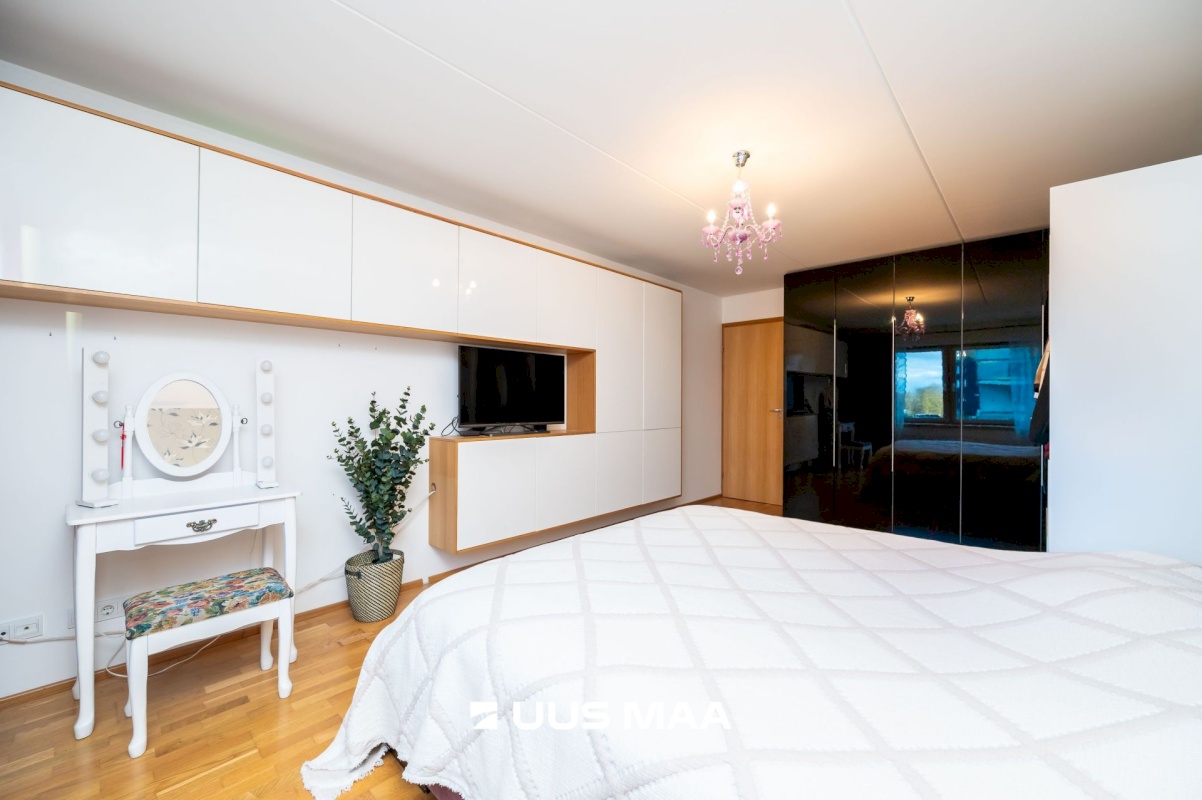 Tallinn, Kesklinna linnaosa, Kadriorg, Uuslinna 5