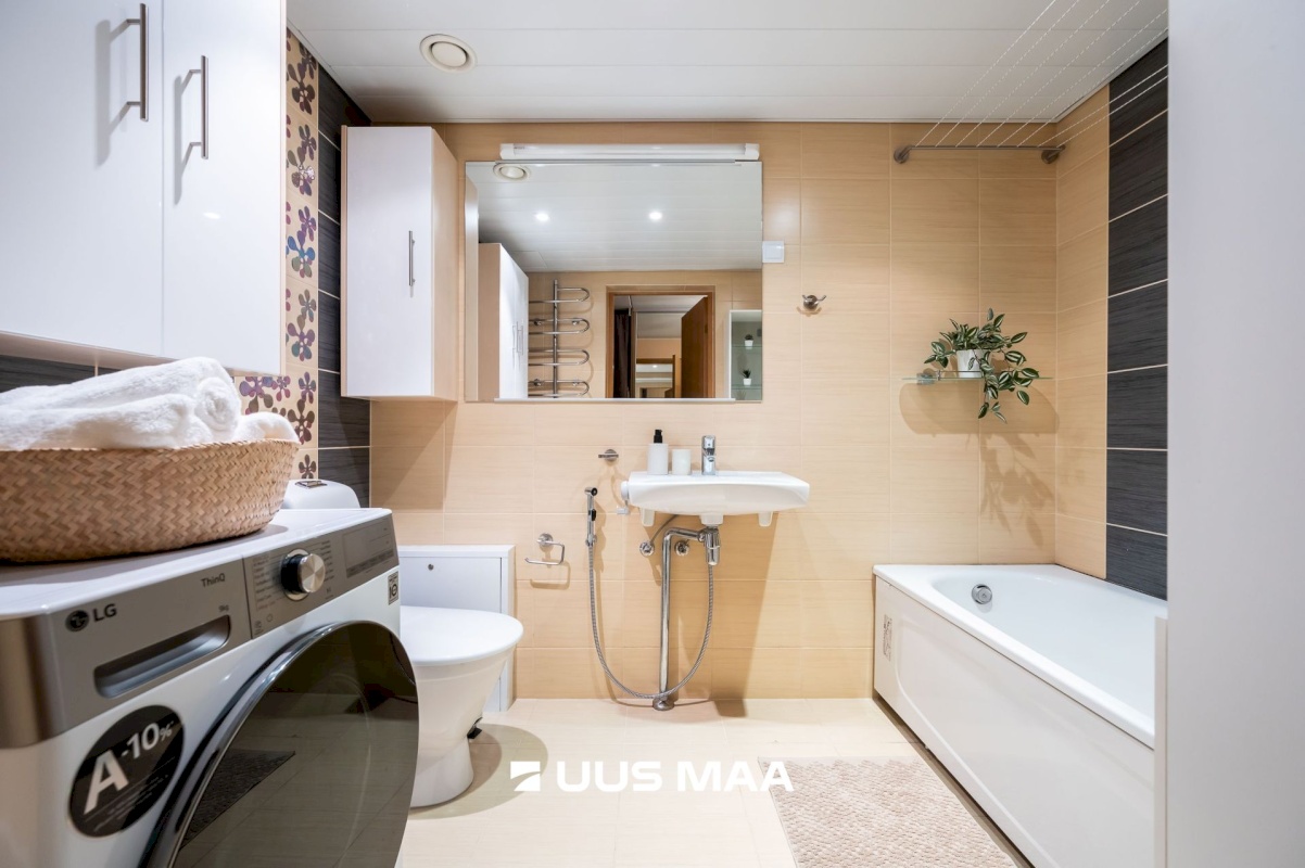 Tallinn, Kesklinna linnaosa, Kadriorg, Uuslinna 5