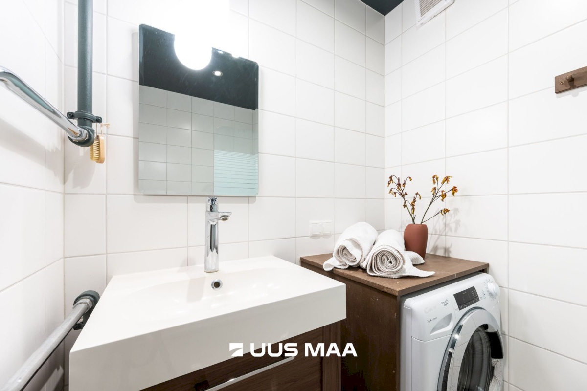 Tallinn, Kesklinna linnaosa, Pärnu mnt 106