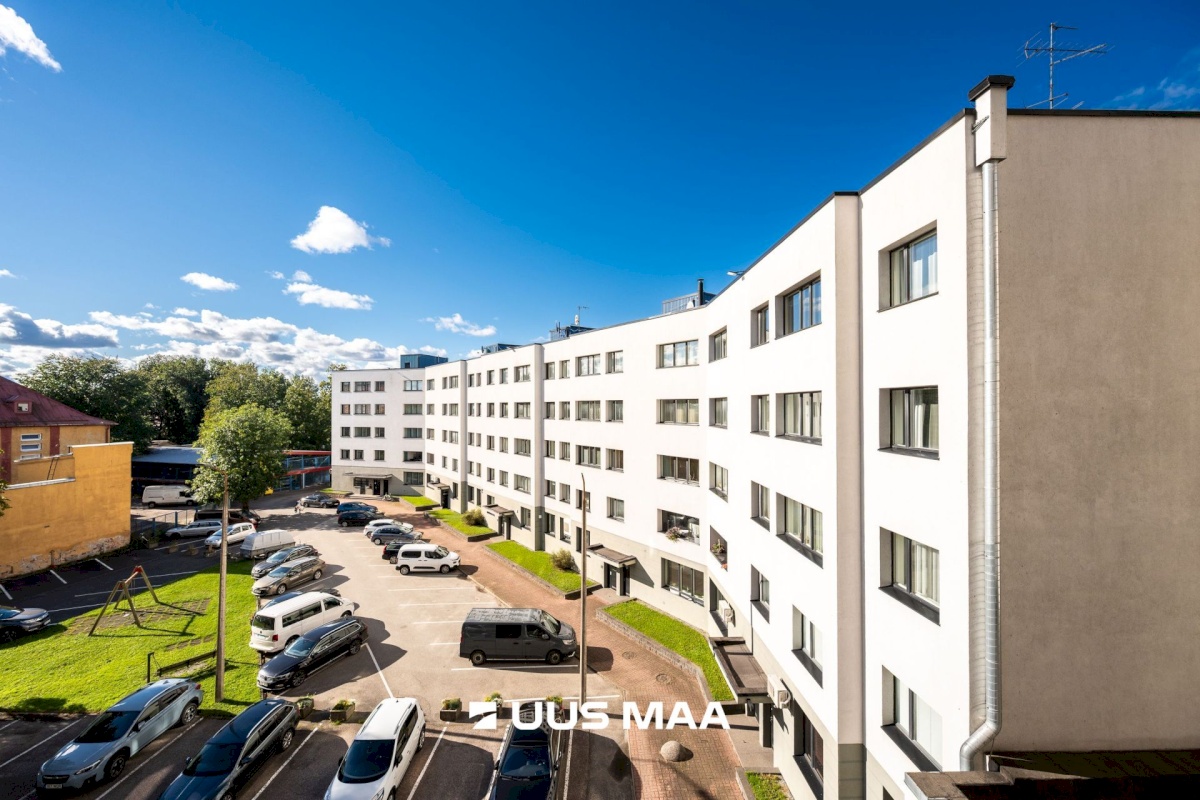 Tallinn, Kesklinna linnaosa, Pärnu mnt 106