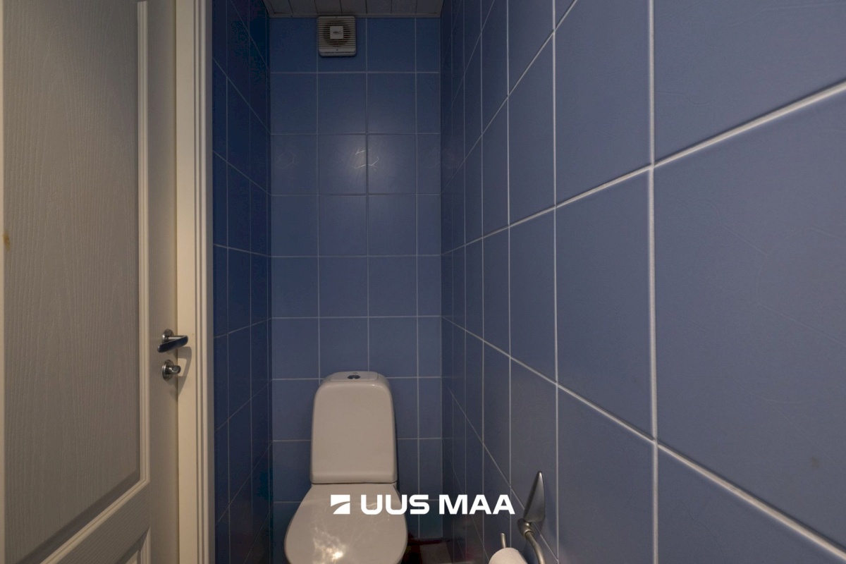 Hiiumaa vald, Kärdla linn, Heltermaa mnt 15