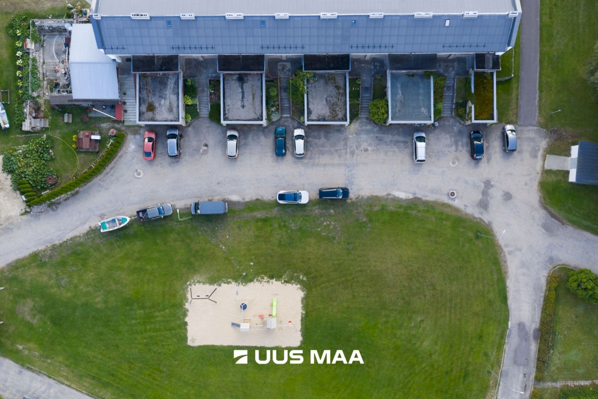 Hiiumaa vald, Kärdla linn, Heltermaa mnt 15