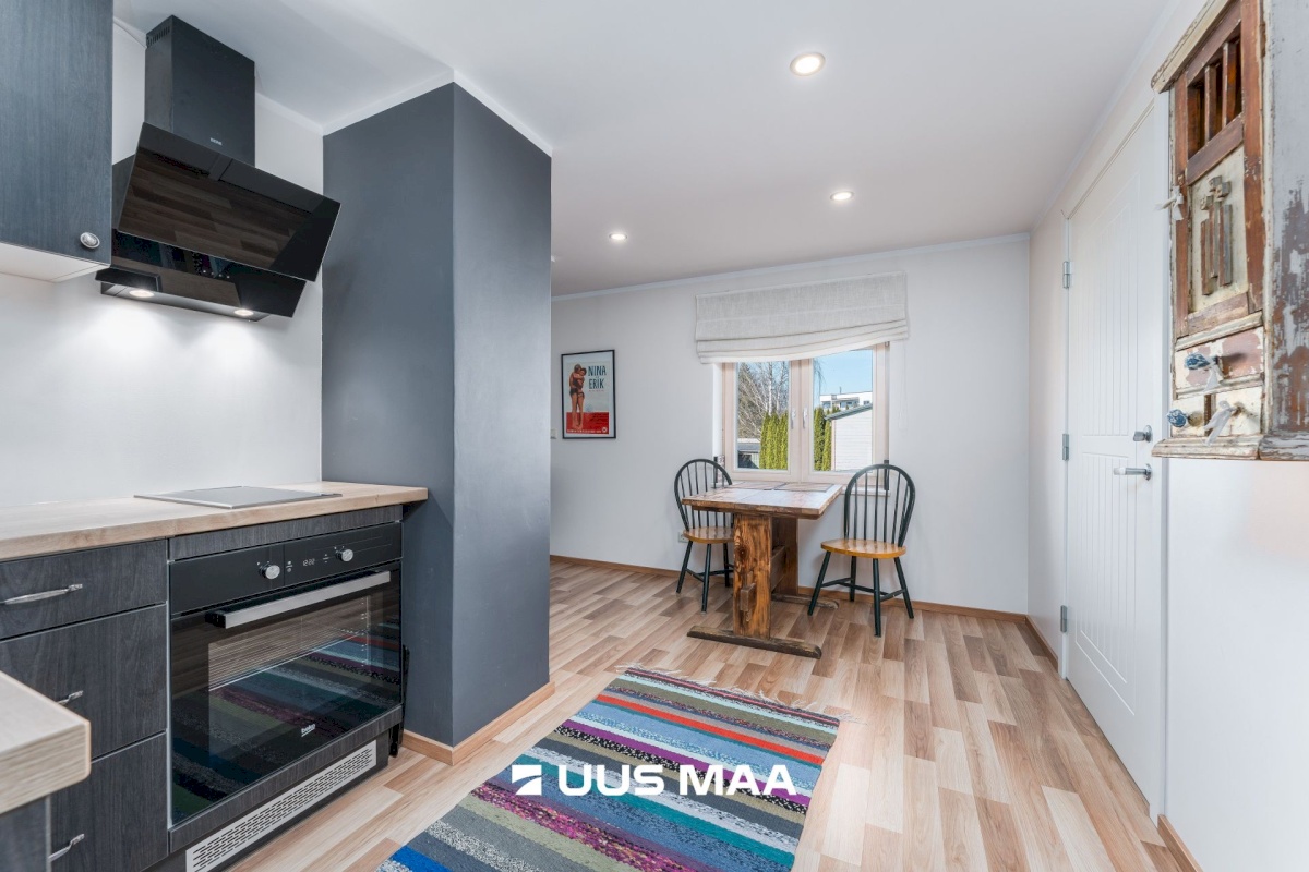 Pärnu linn, Pärnu linn, Kesklinn, Aia 9/1-6