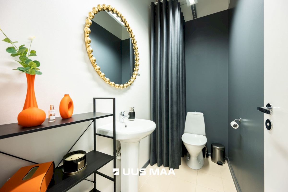 Tallinn, Mustamäe linnaosa, Karjavälja tn 4