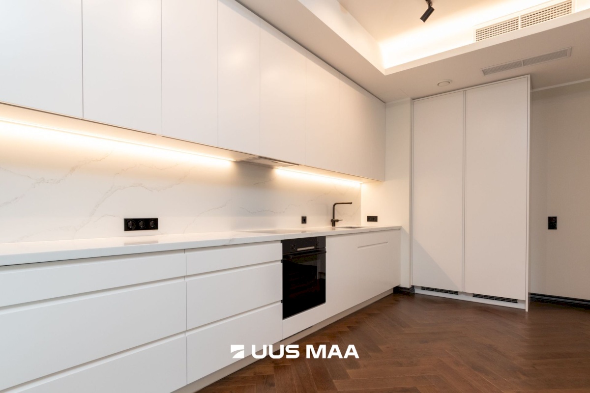 Tallinn, Nõmme linnaosa, Pärnu mnt 328