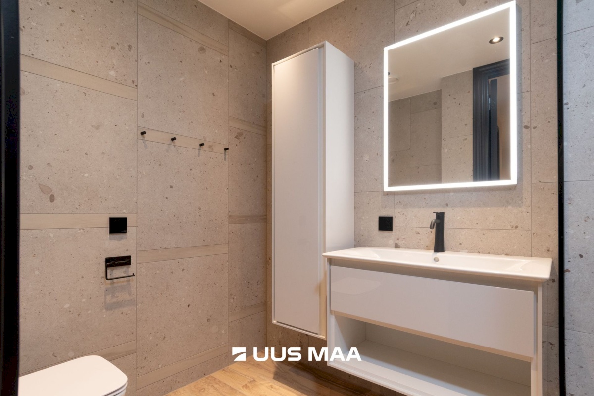 Tallinn, Nõmme linnaosa, Pärnu mnt 328