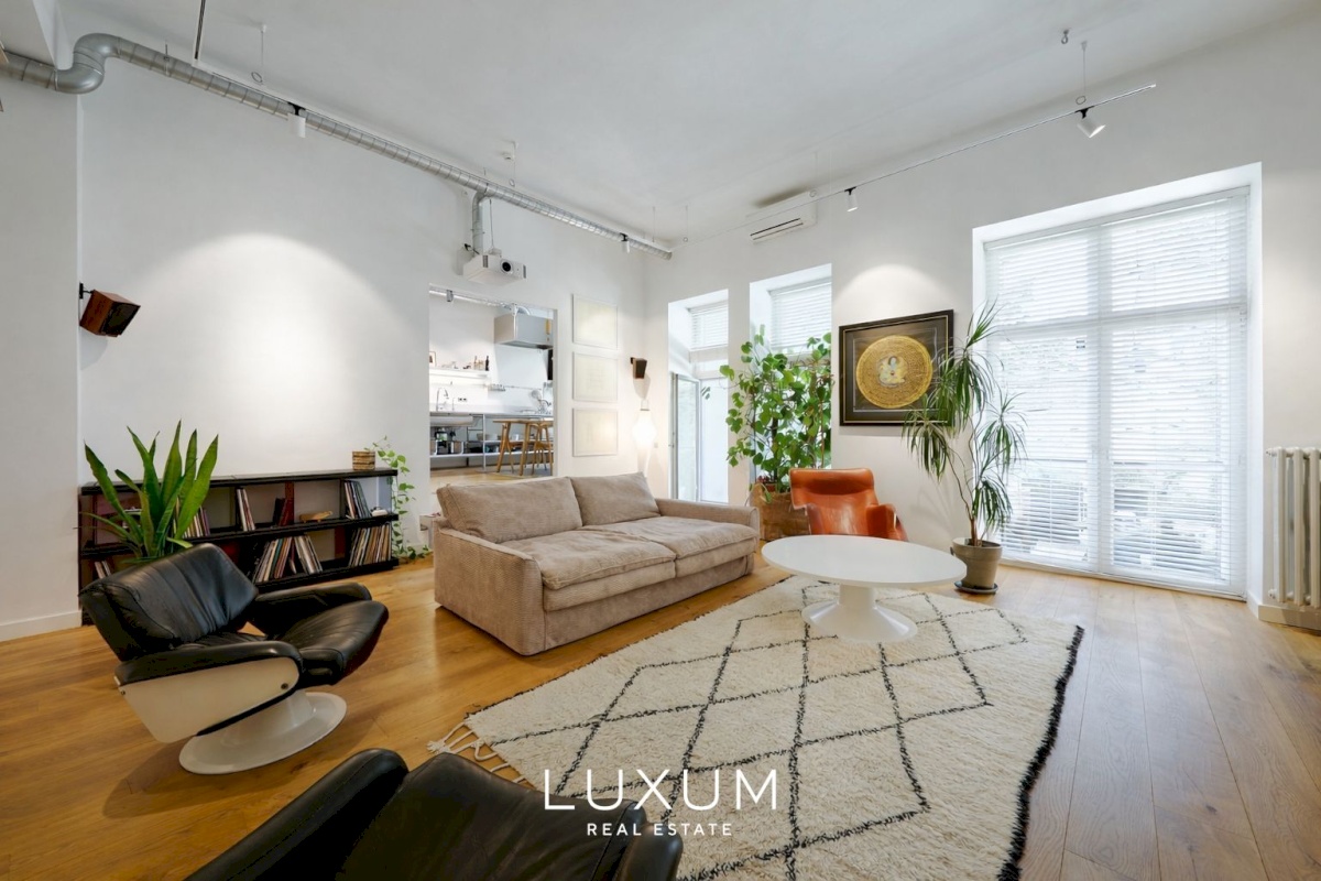 Tallinn, Kesklinna linnaosa, Kreutzwaldi 10