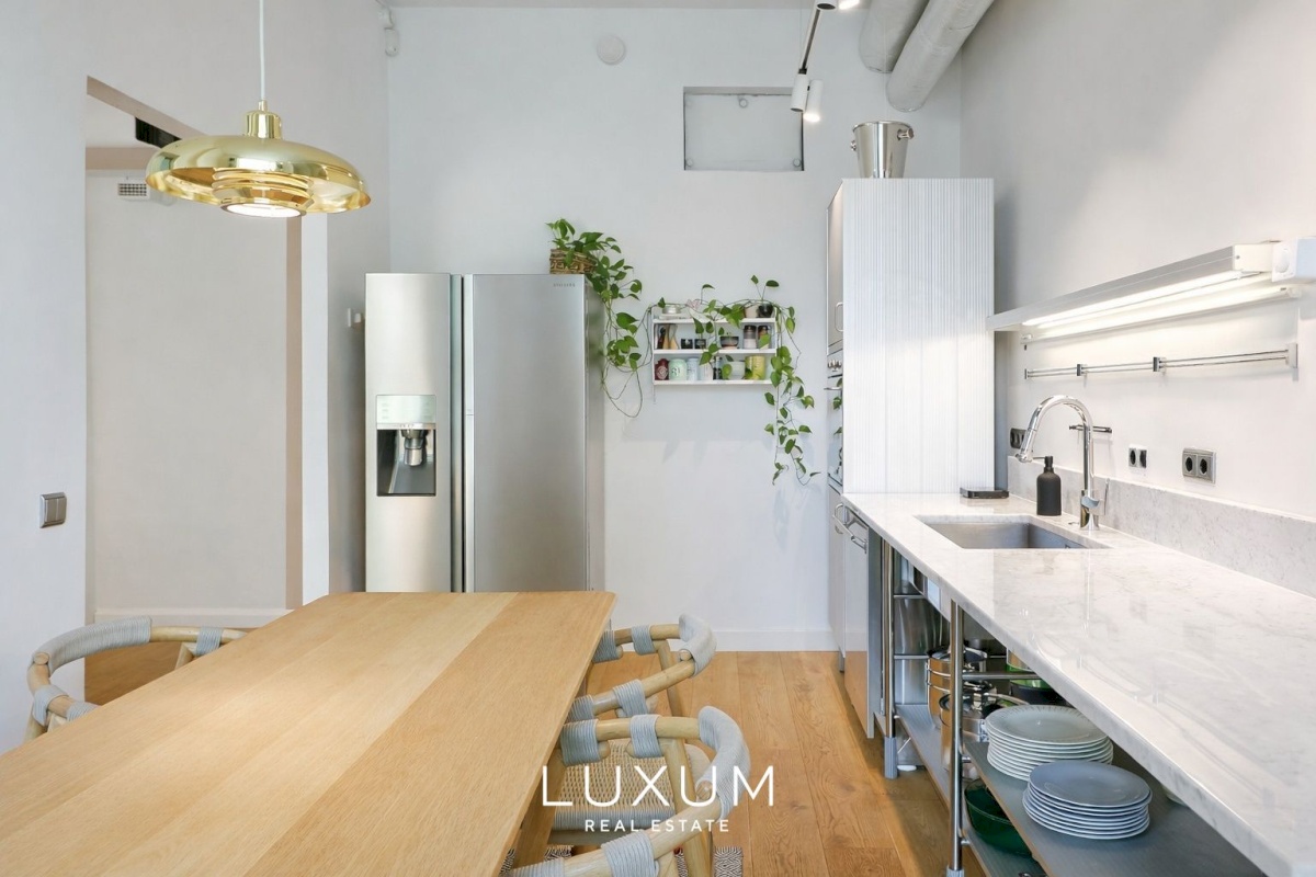 Tallinn, Kesklinna linnaosa, Kreutzwaldi 10