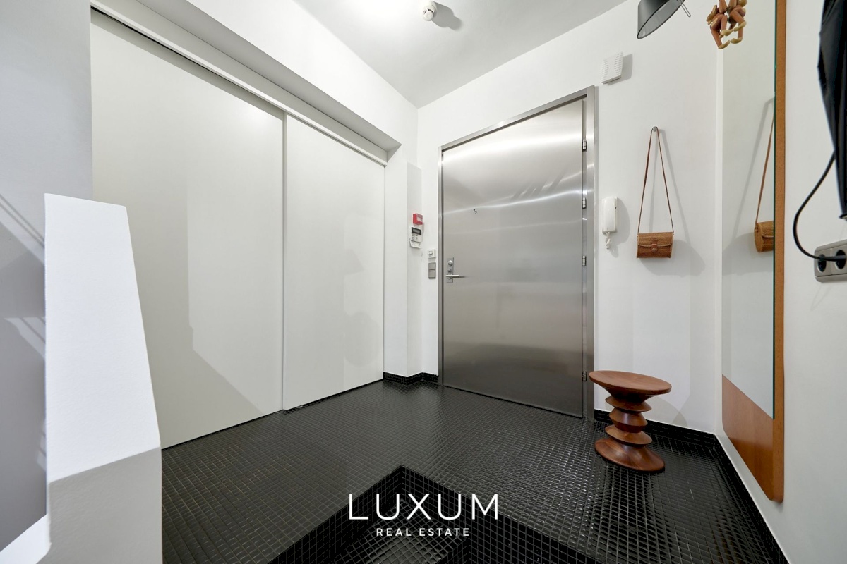 Tallinn, Kesklinna linnaosa, Kreutzwaldi 10