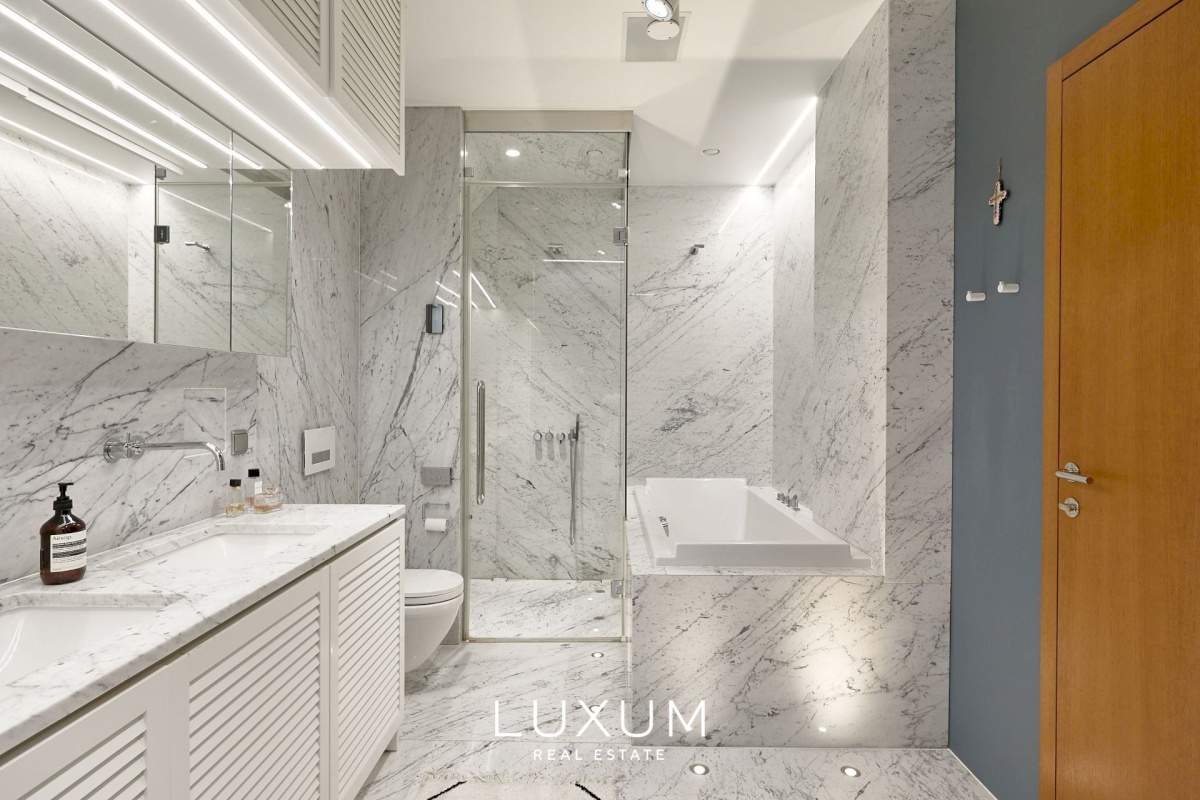 Tallinn, Kesklinna linnaosa, Kreutzwaldi 10