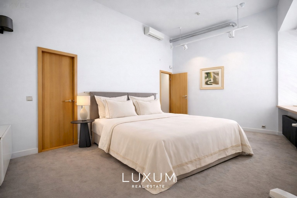 Tallinn, Kesklinna linnaosa, Kreutzwaldi 10