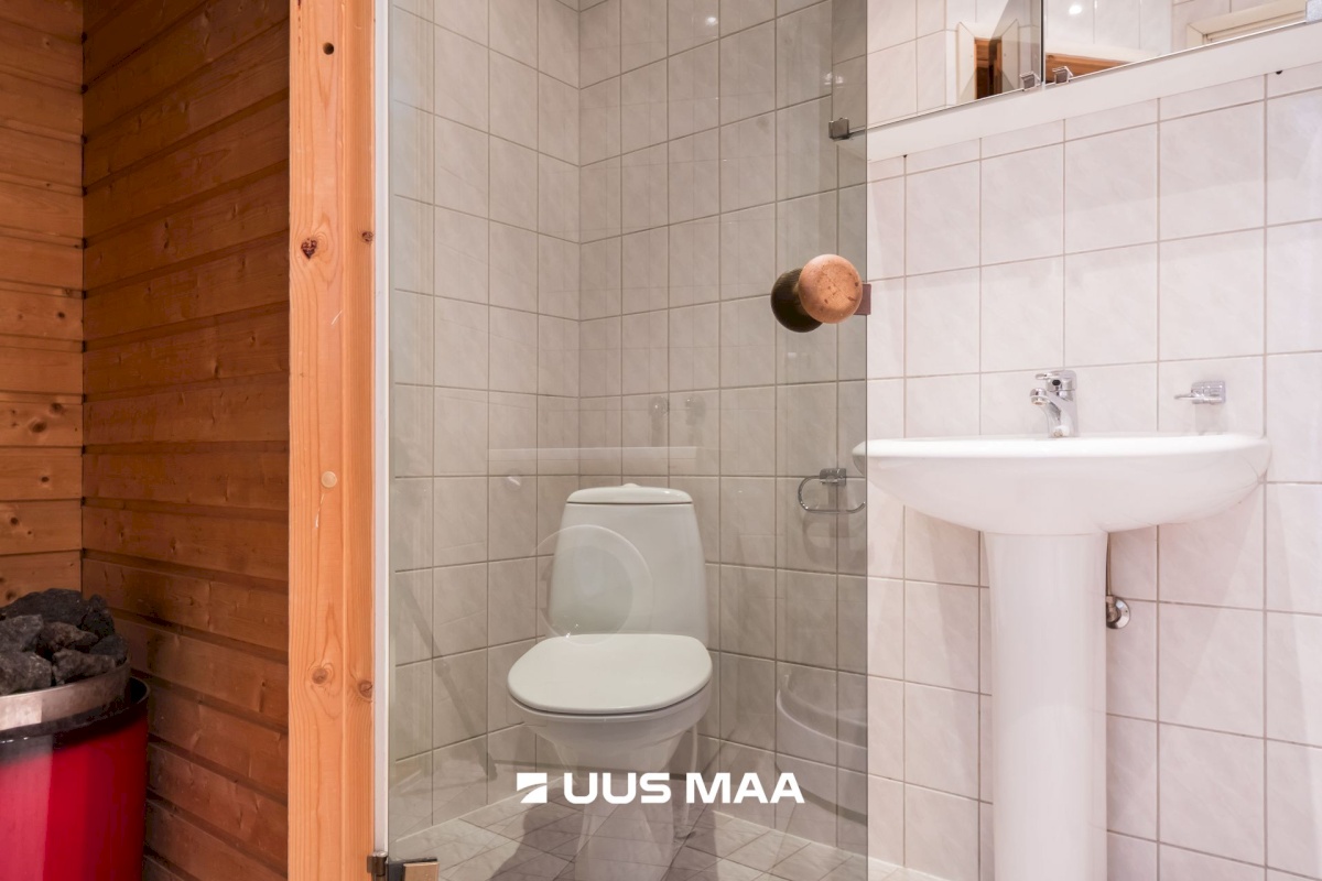 Tallinn, Kesklinna linnaosa, Kaubamaja 4