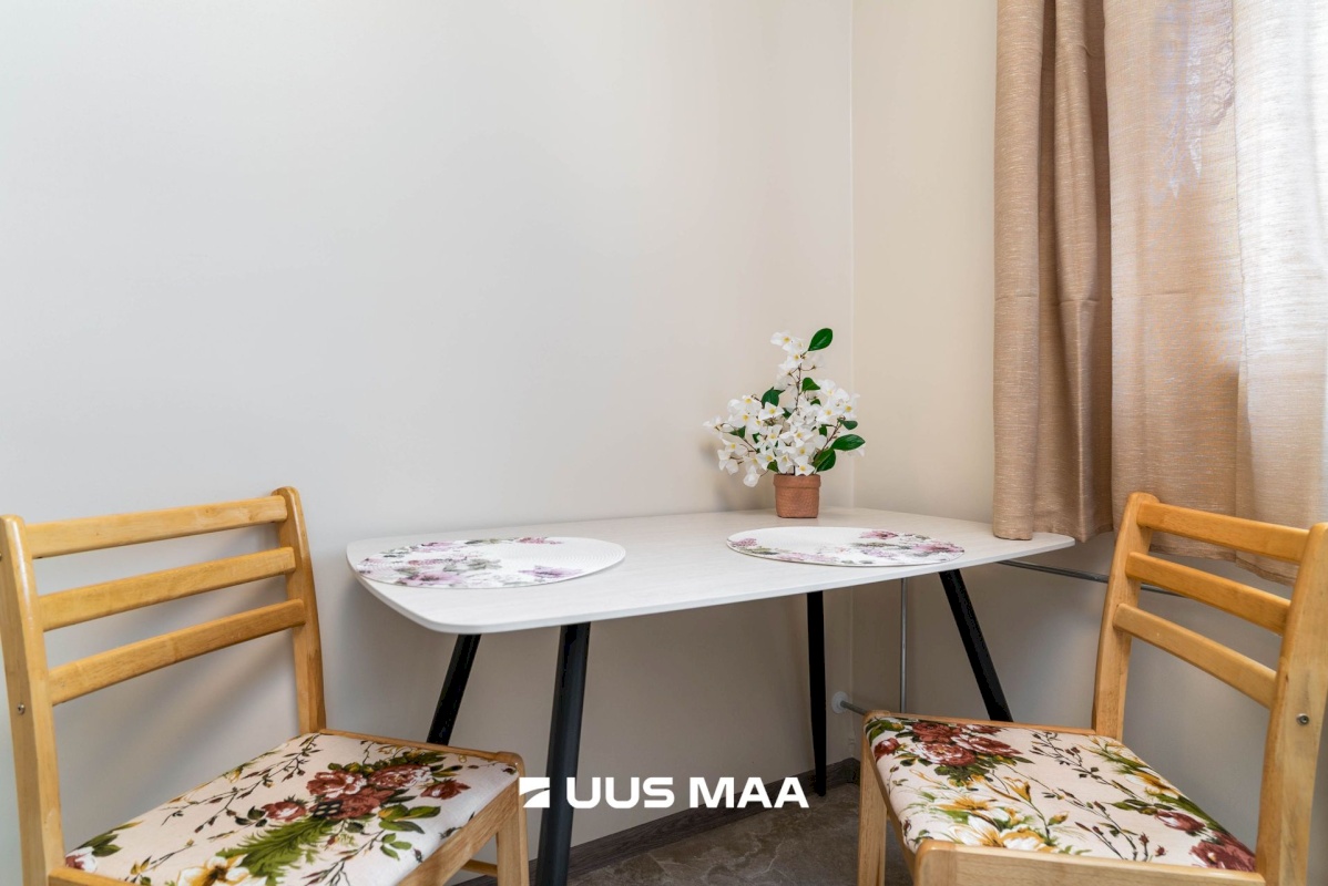 Põhja-Sakala vald, Võhma linn, Väike tn 12a