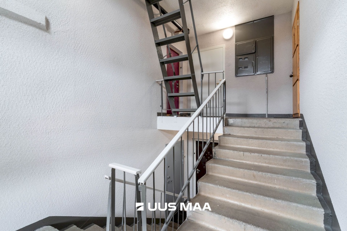 Põhja-Sakala vald, Võhma linn, Väike tn 12a