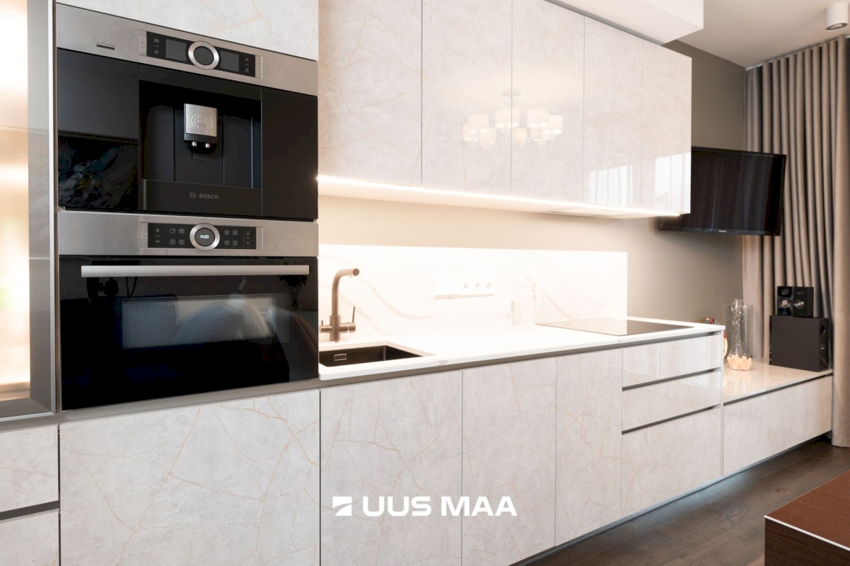 Tallinn, Kesklinna linnaosa, Südalinn, Pärnu mnt 33