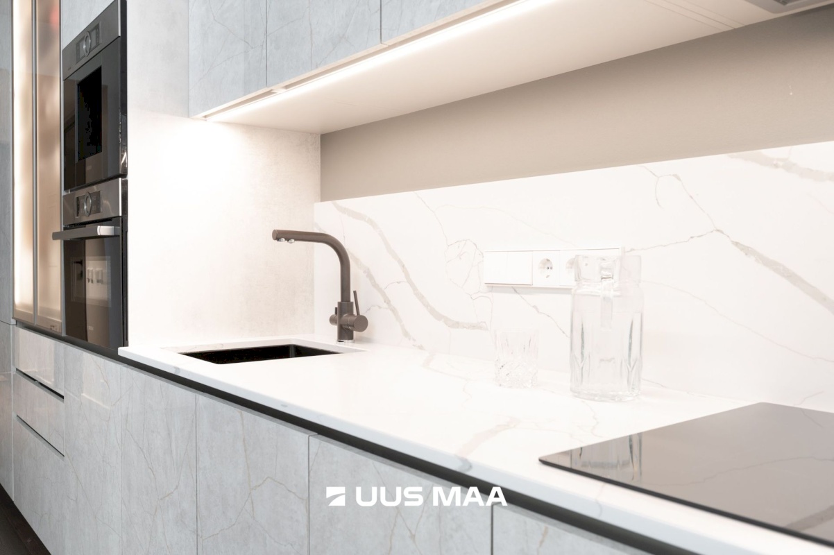 Tallinn, Kesklinna linnaosa, Südalinn, Pärnu mnt 33