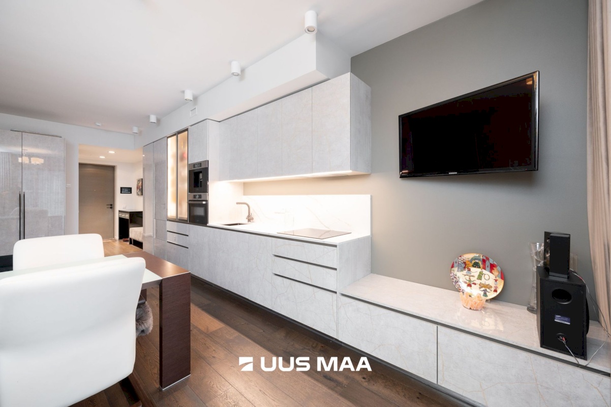 Tallinn, Kesklinna linnaosa, Südalinn, Pärnu mnt 33