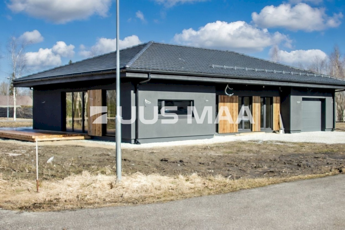 Tori vald, Eametsa küla, Pajulille tee 11