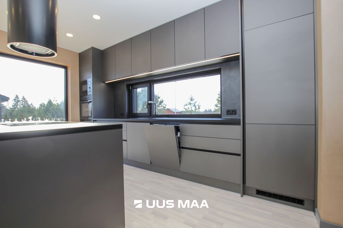 Tori vald, Eametsa küla, Pajulille tee 11