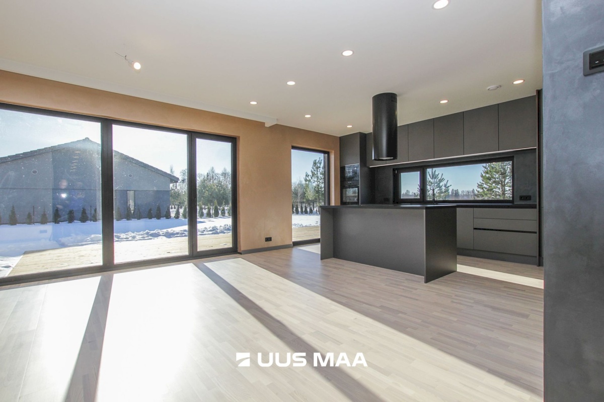 Tori vald, Eametsa küla, Pajulille tee 11