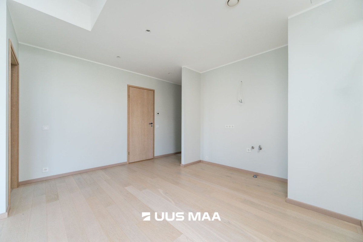 Tallinn, Kesklinna linnaosa, Kassisaba, Paldiski mnt 21