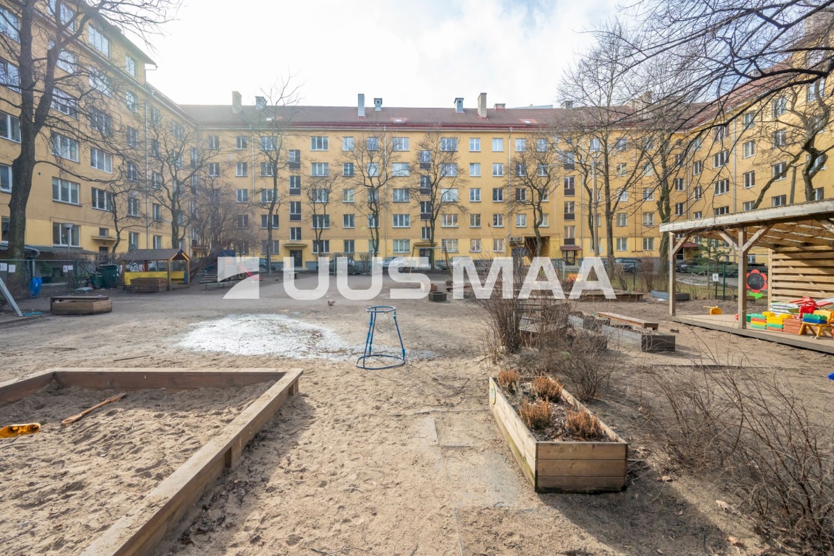 Tallinn, Kesklinna linnaosa, Maakri, A. Lauteri 1