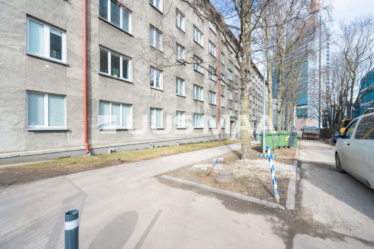 Tallinn, Kesklinna linnaosa, Maakri, A. Lauteri 1