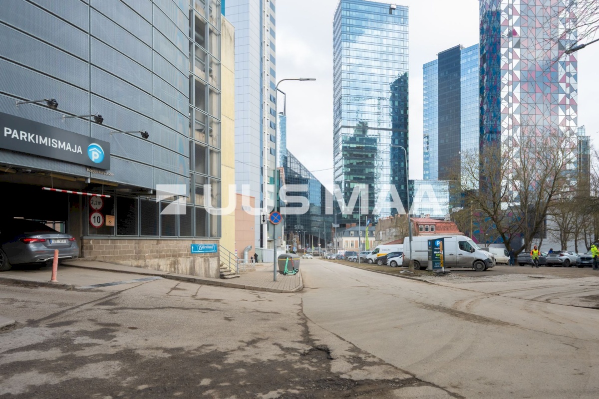 Tallinn, Kesklinna linnaosa, Maakri, A. Lauteri 1