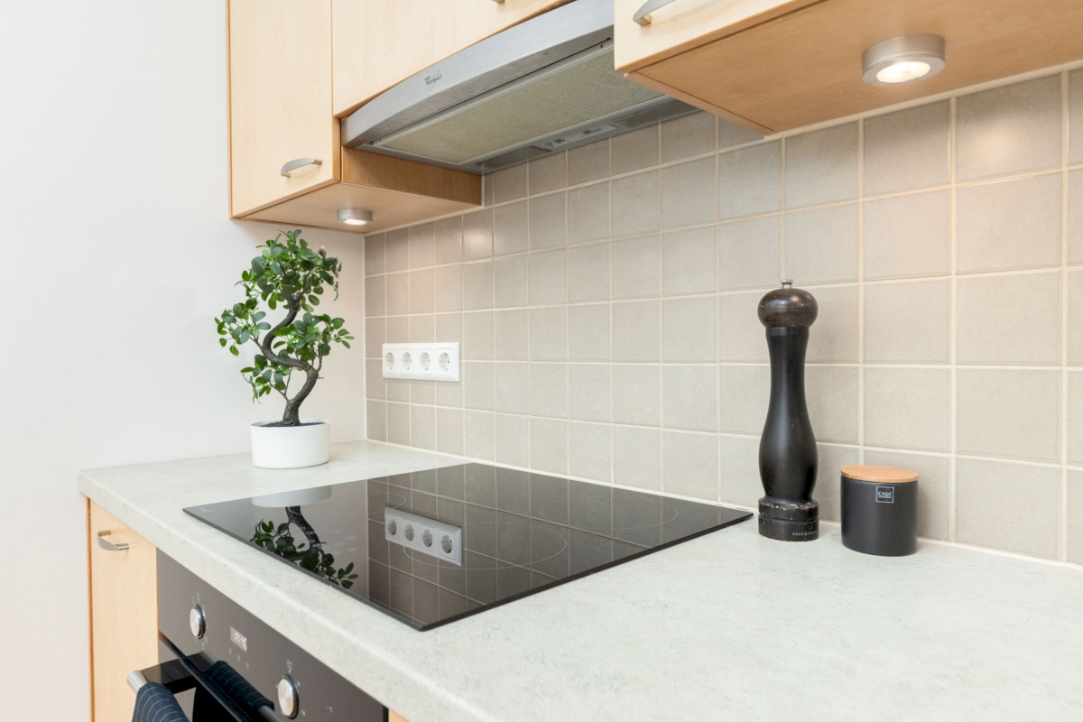 Tallinn, Kesklinna linnaosa, Pärnu mnt 27