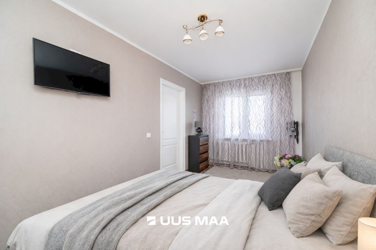 Tallinn, Mustamäe linnaosa, Akadeemia tee 6