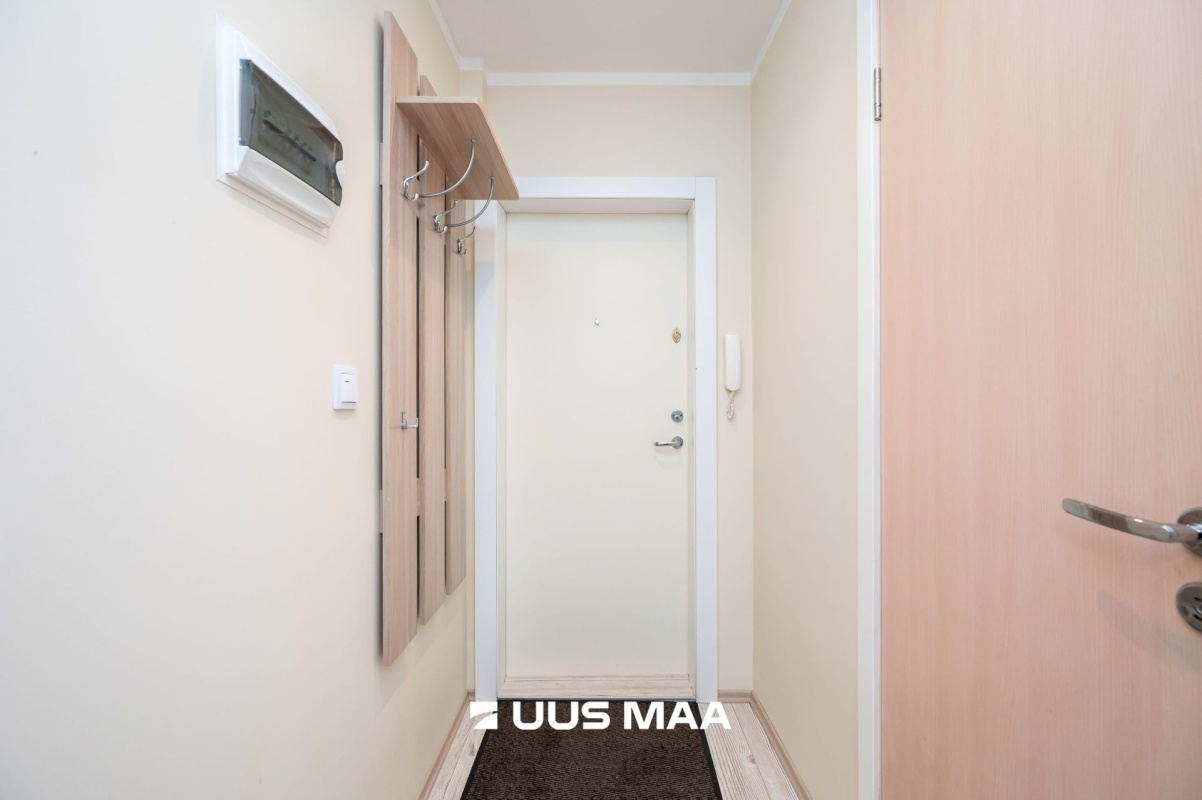 Tallinn, Mustamäe linnaosa, Akadeemia tee 6