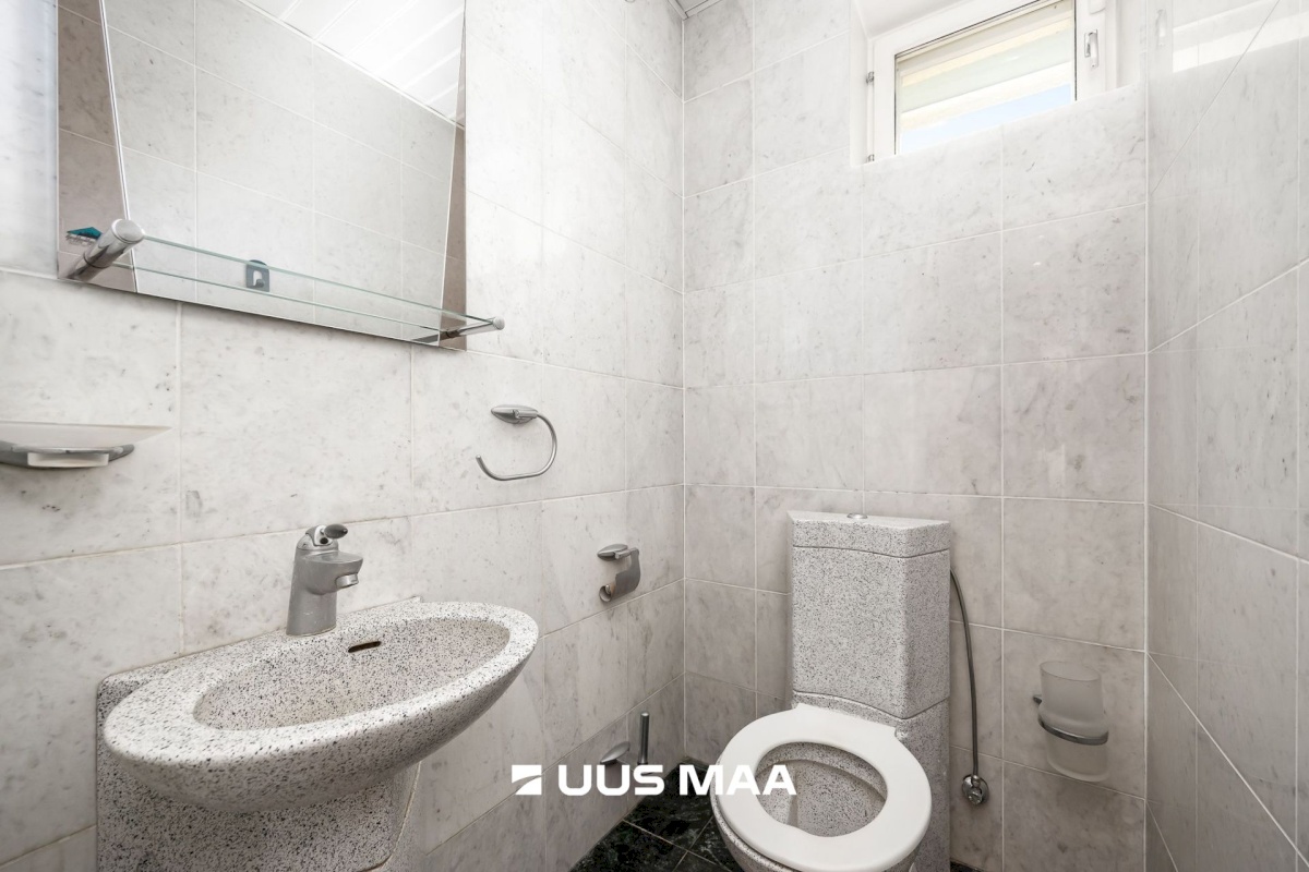 Tallinn, Pirita linnaosa, Merivälja, Lääne tee 1