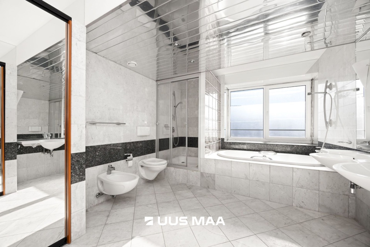 Tallinn, Pirita linnaosa, Merivälja, Lääne tee 1