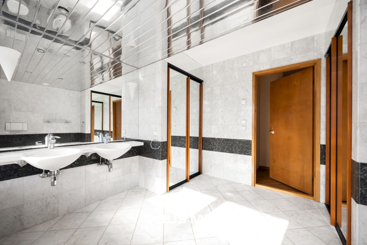 Tallinn, Pirita linnaosa, Merivälja, Lääne tee 1