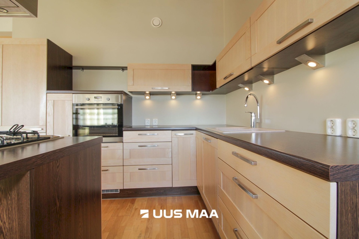 Pärnu linn, Pärnu linn, Kesklinn, Side tn 2a/2