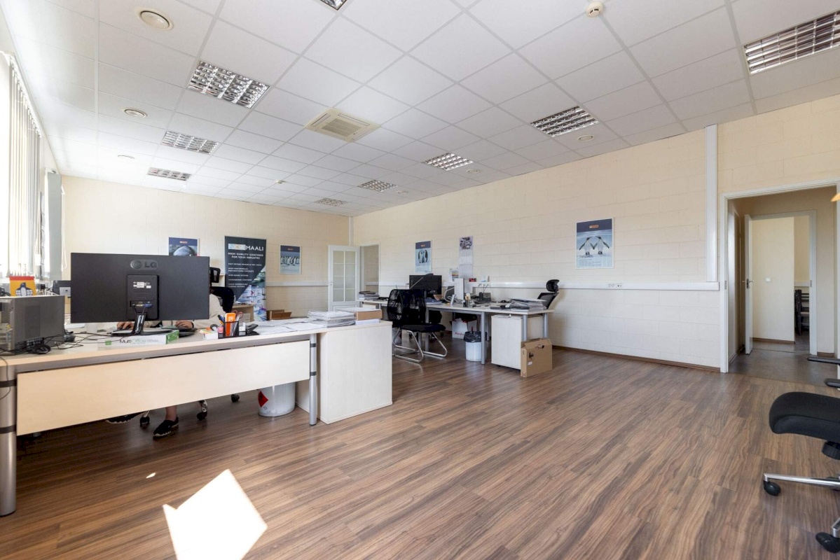 Maardu linn, Vana-Narva mnt